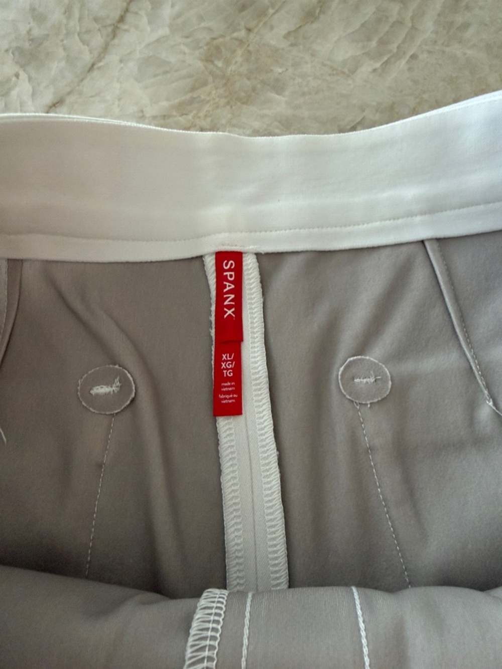 Spanx Shorts Silver Lining 4" Classic White Shorts Size XL New with Tags Pull On - Picture 5 of 13